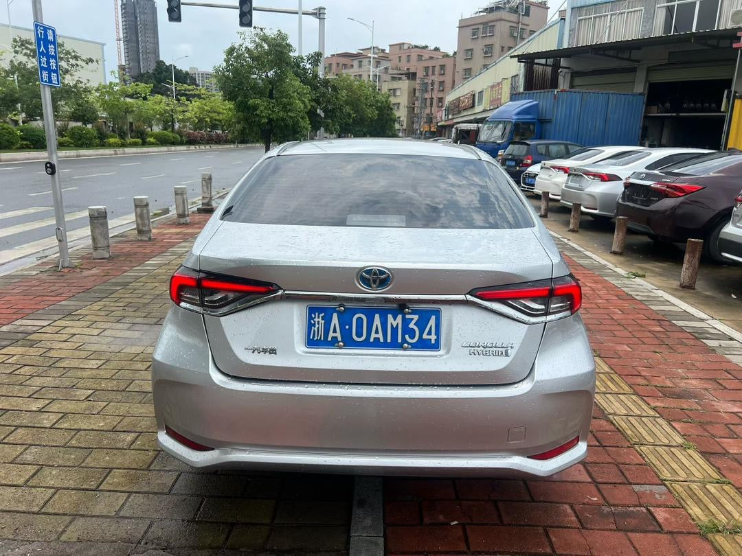 🚗 Toyota Corolla Hybrid 202