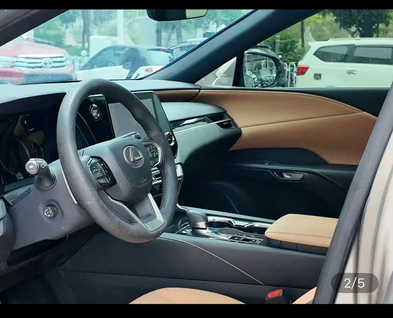 Lexus RX 350h 2023