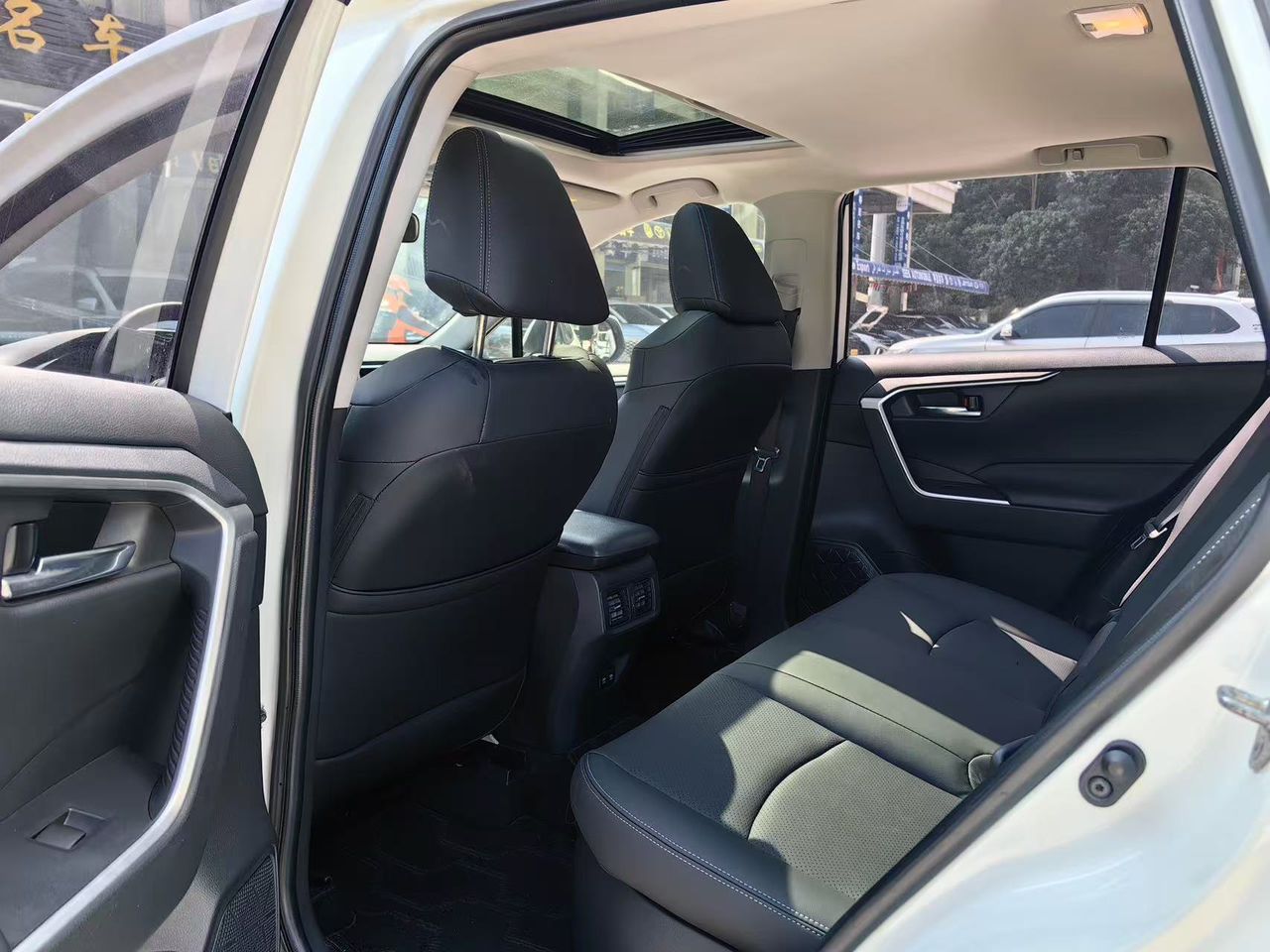 Toyota RAV4 Hybrid 2020 – Full Option