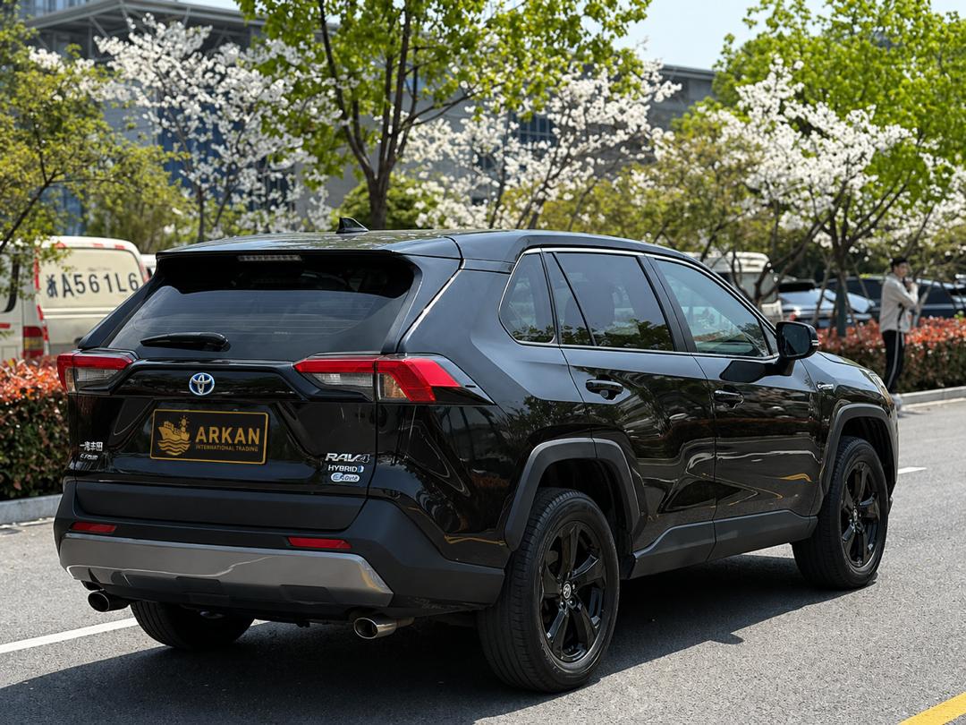 Toyota RAV4 Hybrid 2021 – Elite PLUS