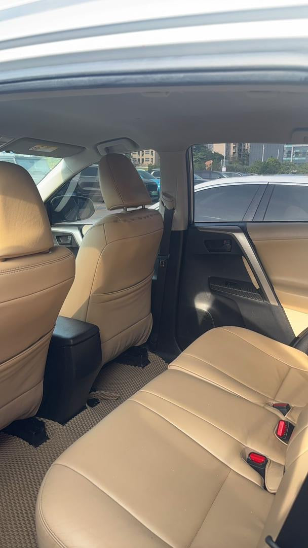 Toyota RAV4 2014