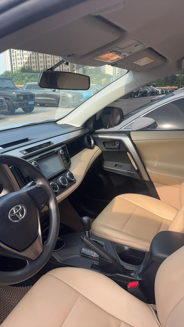 Toyota RAV4 2014