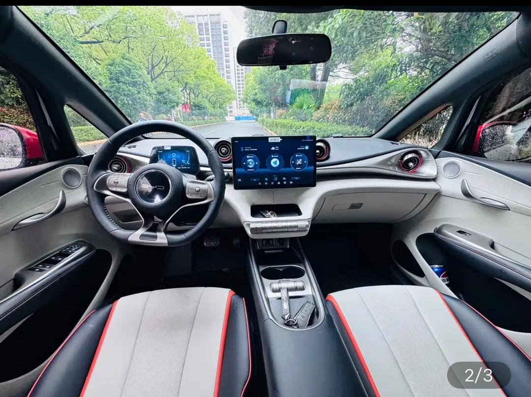 BYD Dolphin 2023 — EV 420KM (100,000 km)