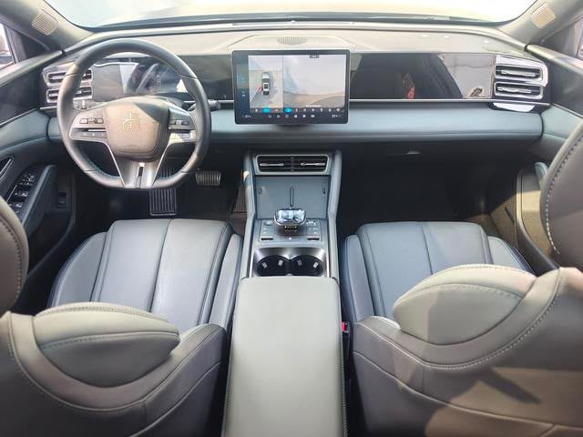 BYD Qin L DM-i 2024 — 120KM Leading