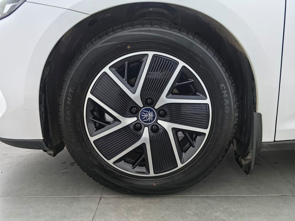BYD Qin L DM-i 2024 — Beyond Edition 80KM