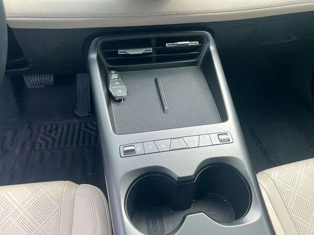 BYD Qin Plus DM-i 2025 — Smart Driving 128KM