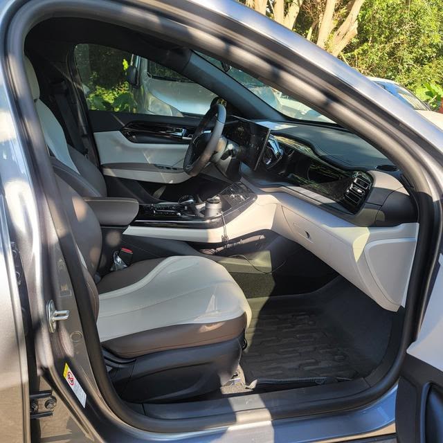 BYD Qin Plus DM-i 2024 — Glory 55KM Leading