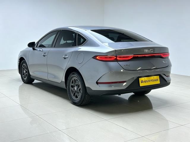 BYD Qin Plus DM-i 2025 — Smart Driving 55KM