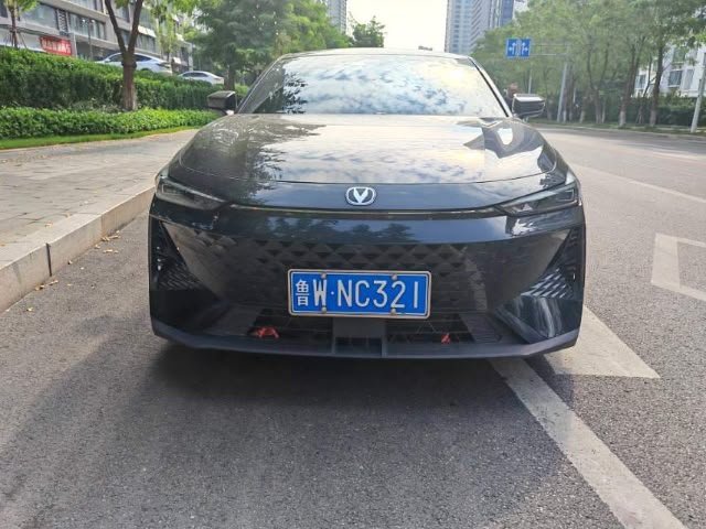 Changan UNI-V 2024 — 1.5T Premium