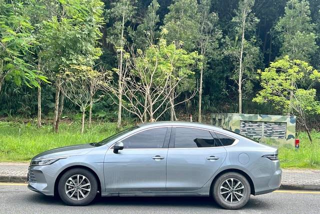 Jetour Dasheng 05 DM-i 2023 — Champion Luxury