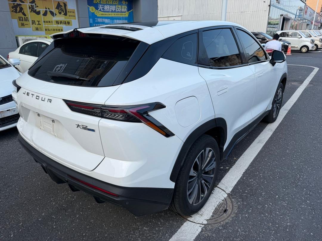 Jetour Dasheng 2023 — Plug-in Hybrid (35,000 km)