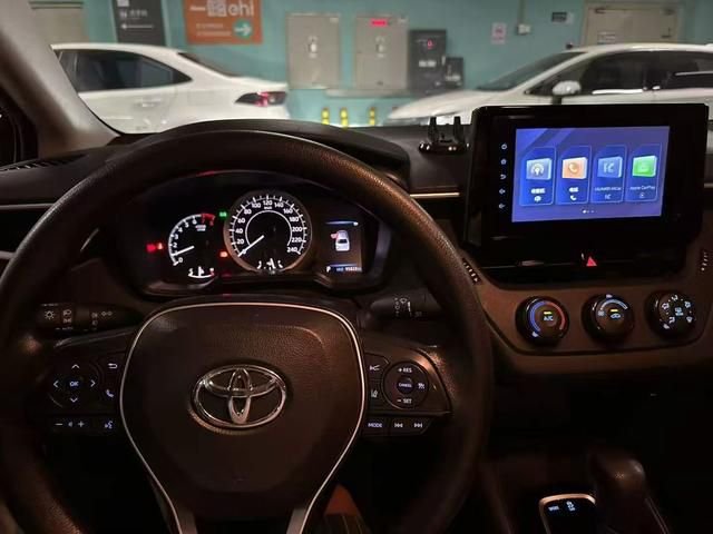 Toyota Corolla 2023 — Petrol 96,000 km