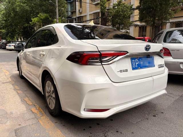 Toyota Corolla Hybrid 2023 — 108,000 km