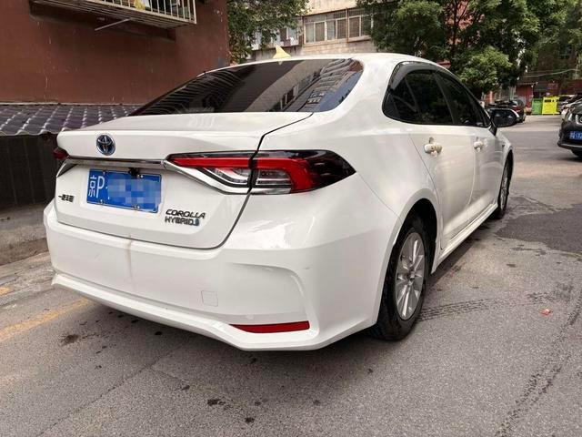 Toyota Corolla Hybrid 2023 — 108,000 km