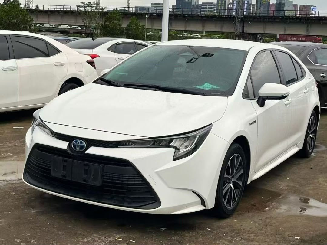 Toyota Corolla Hybrid 2023 — 29.000 km