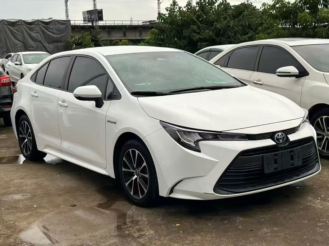 Toyota Corolla Hybrid 2023 — 29.000 km