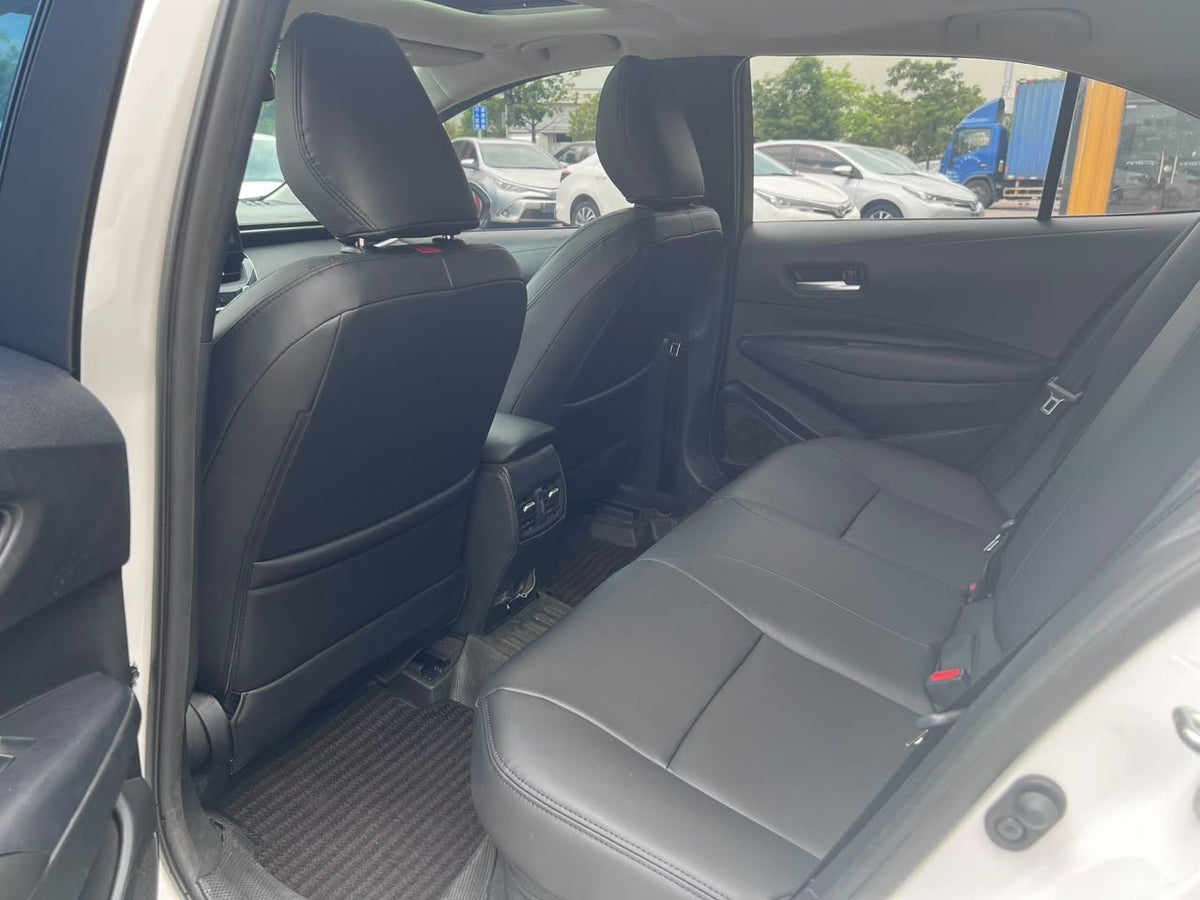 Toyota Corolla Hybrid 2023 — Full Option 37,000 km