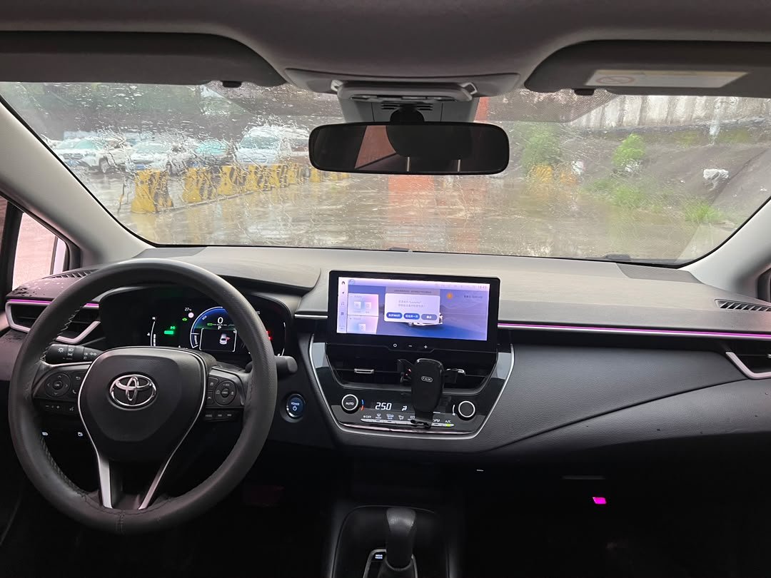 Toyota Corolla Hybrid 2024 — 31,000 km