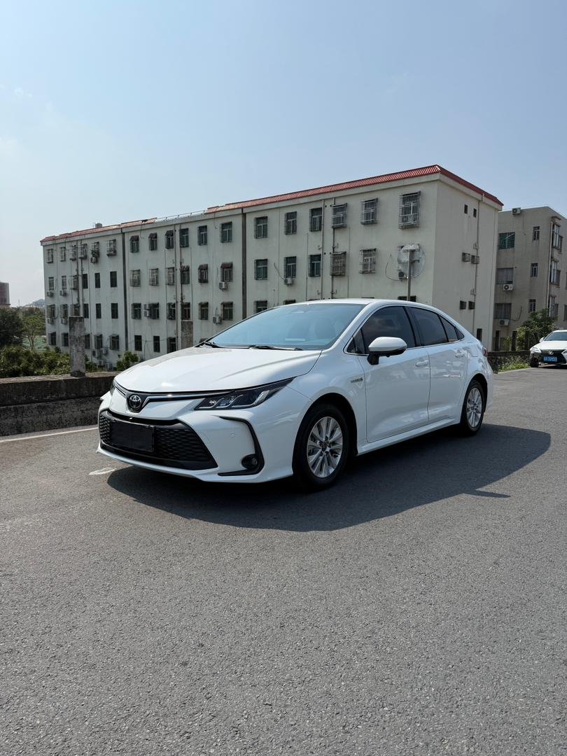 Toyota Corolla Hybrid 2024 — 11,000 km
