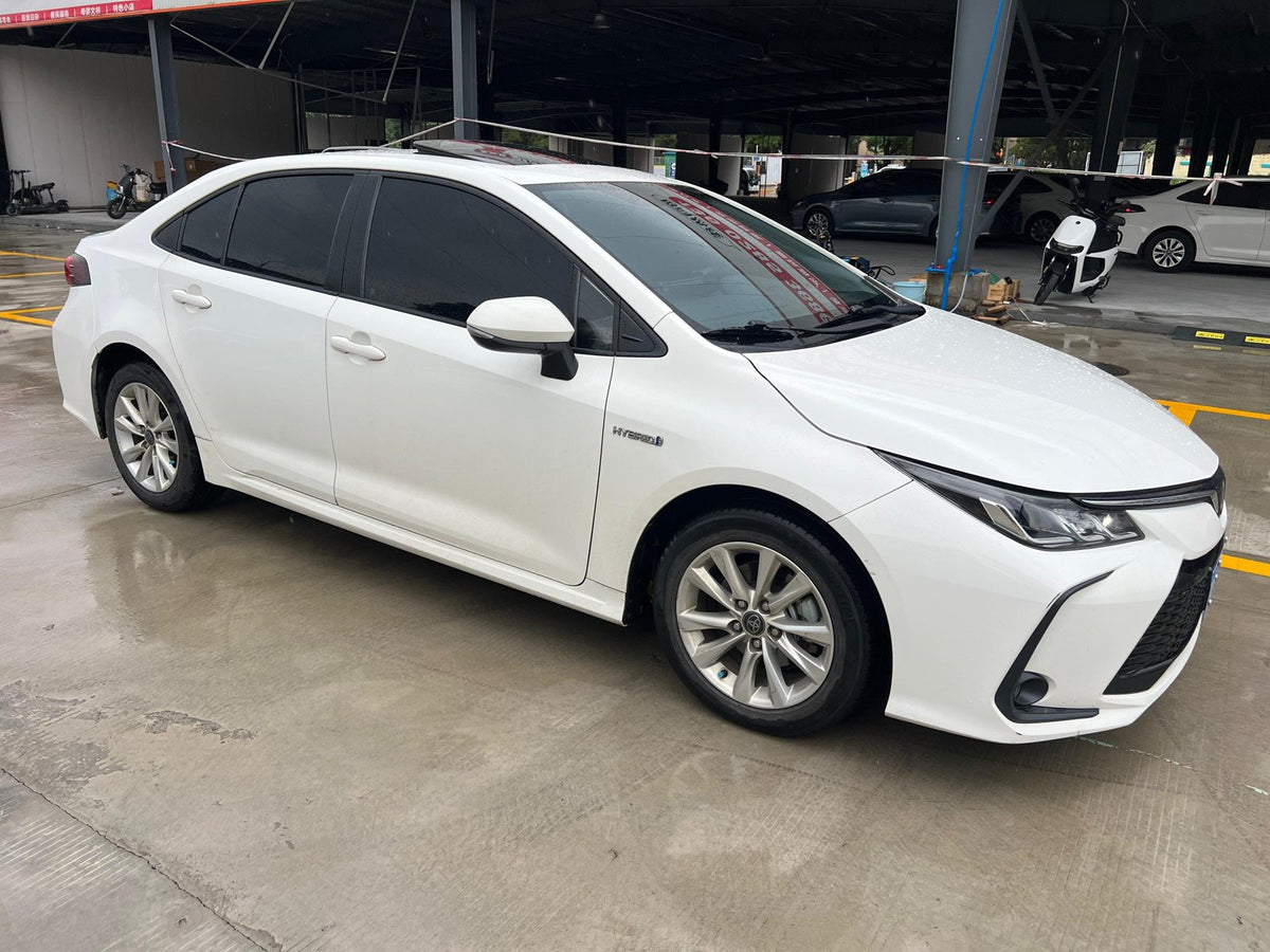 Toyota Corolla Hybrid 2024 — 21.000 km