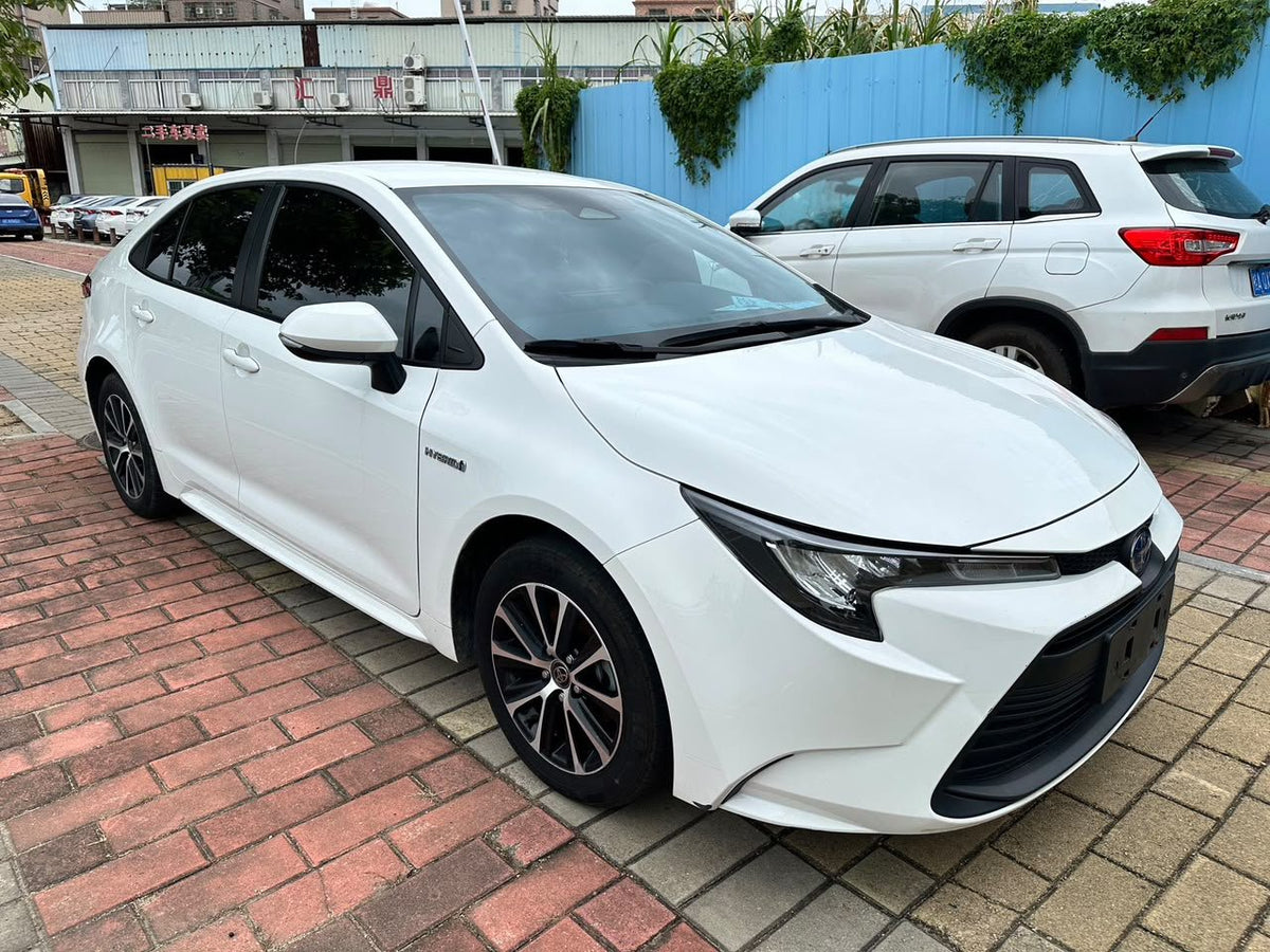 Toyota Corolla Hybrid 2024 — 28,000 km
