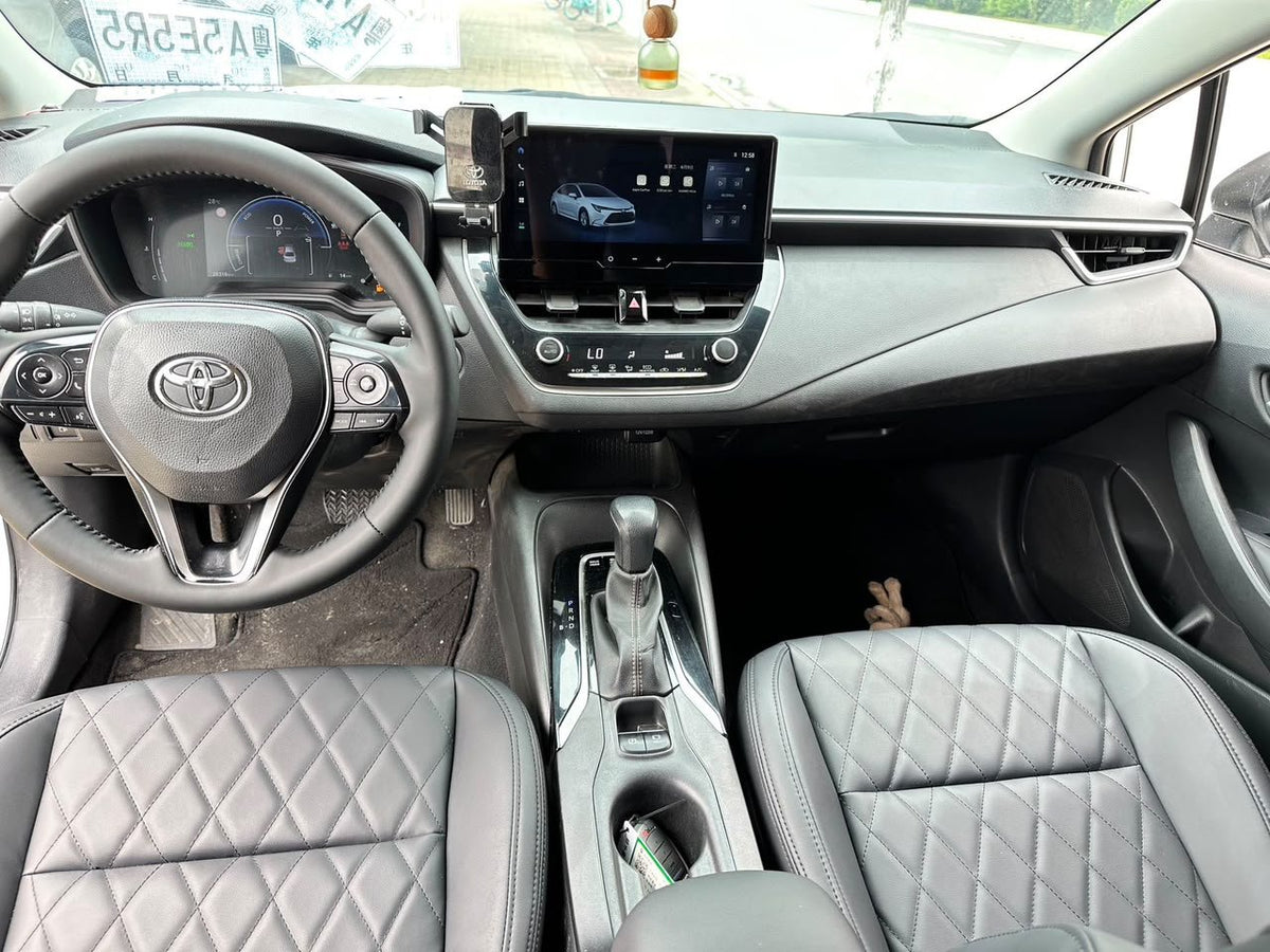 Toyota Corolla Hybrid 2024 — 28,000 km