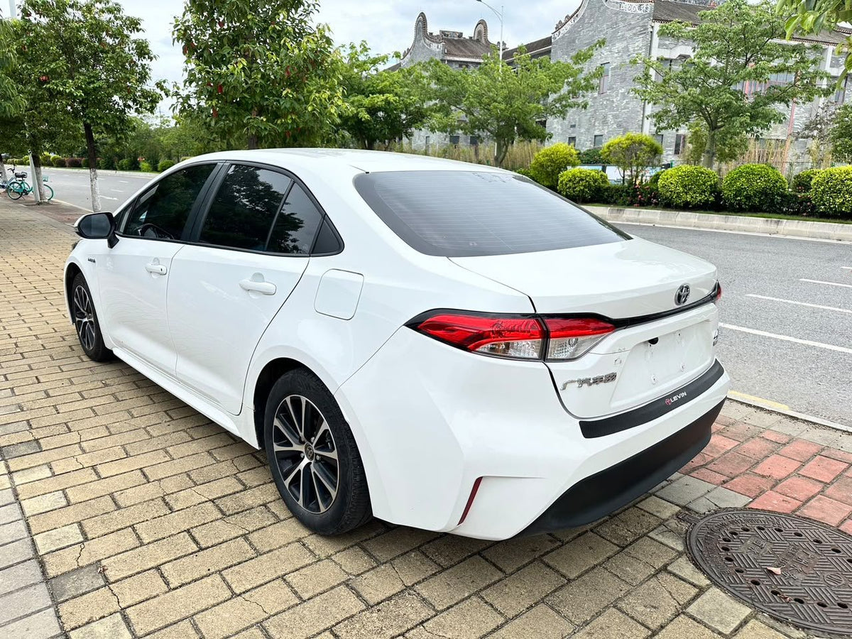 Toyota Corolla Hybrid 2024 — 28,000 km