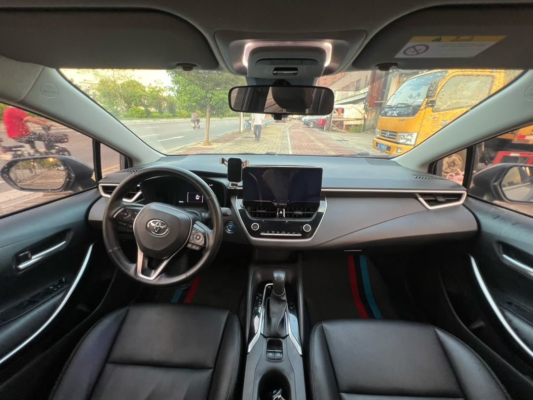 Toyota Corolla Hybrid 2024 — 56,000 km