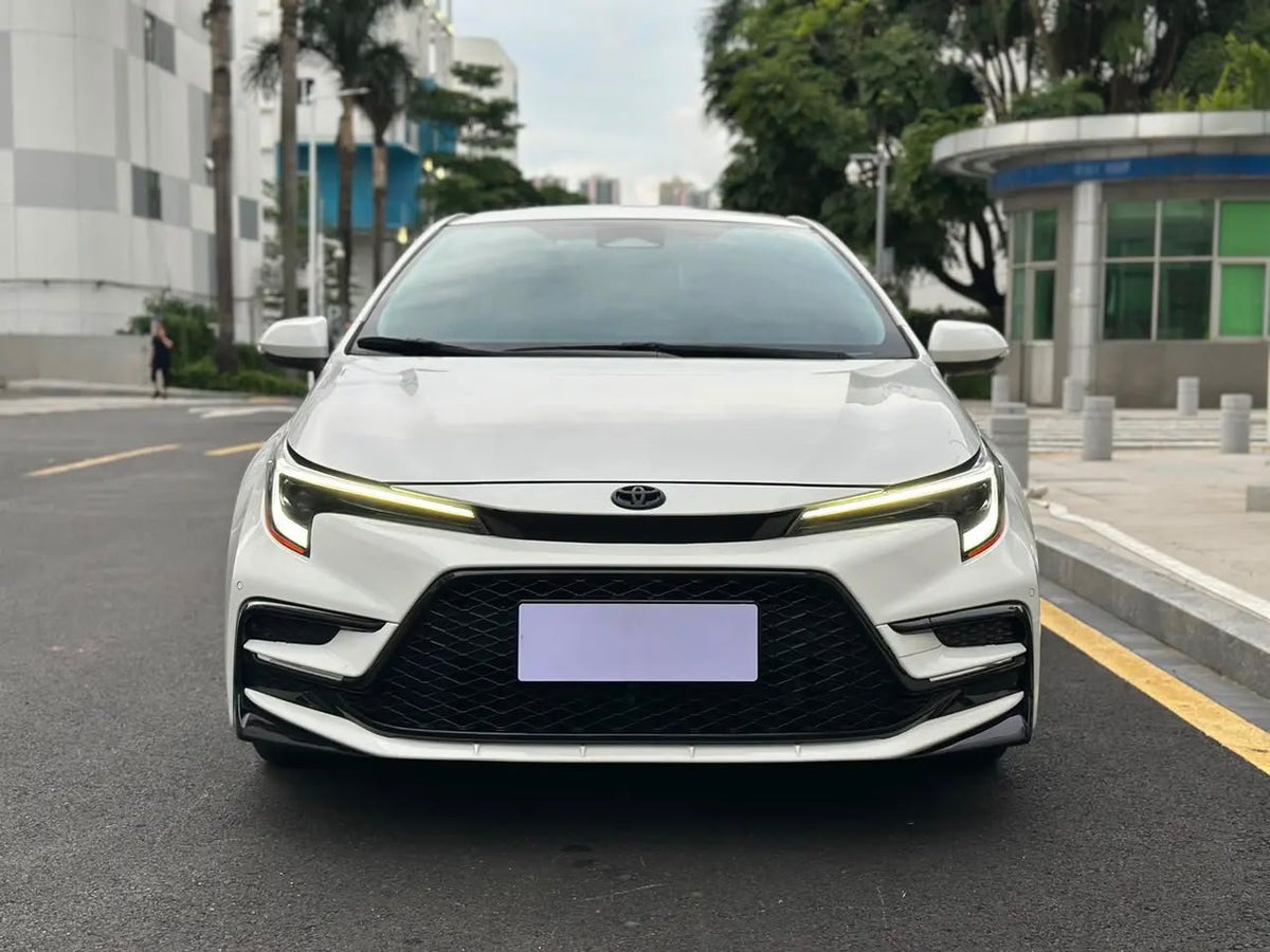 Toyota Corolla Hybrid Sport 2023 — 40,000 km