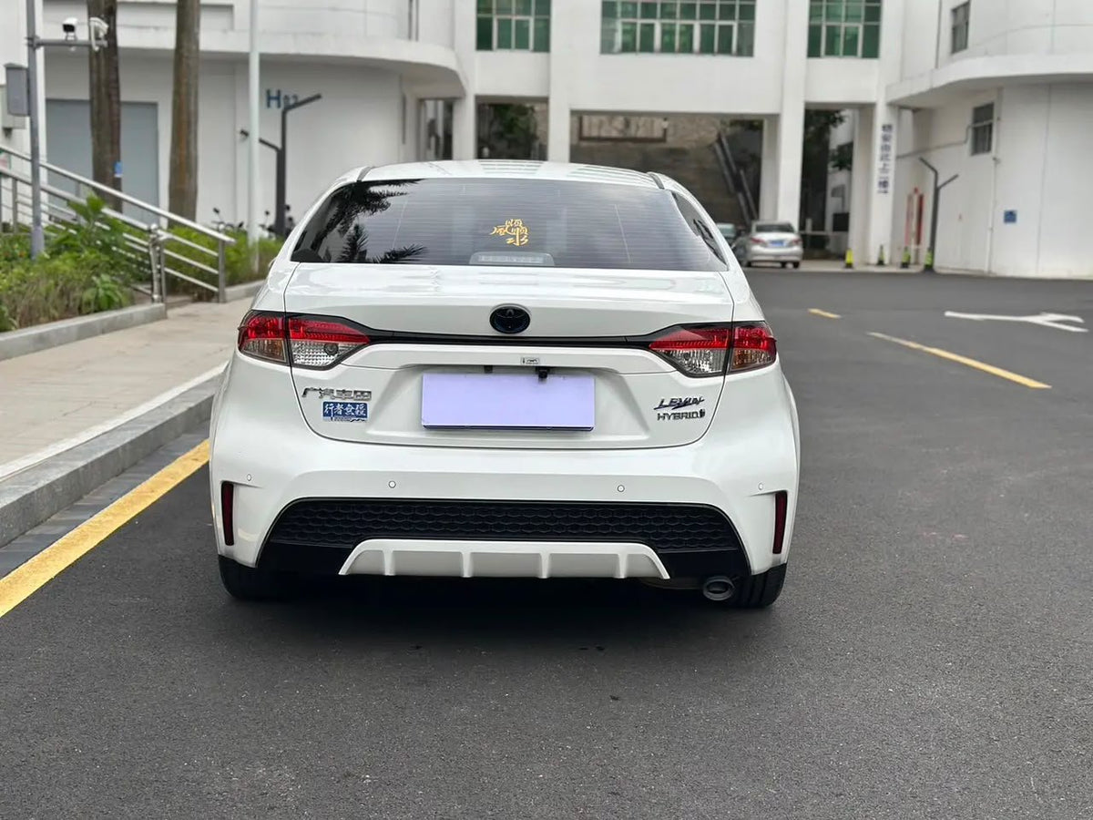 Toyota Corolla Hybrid Sport 2023 — 40,000 km