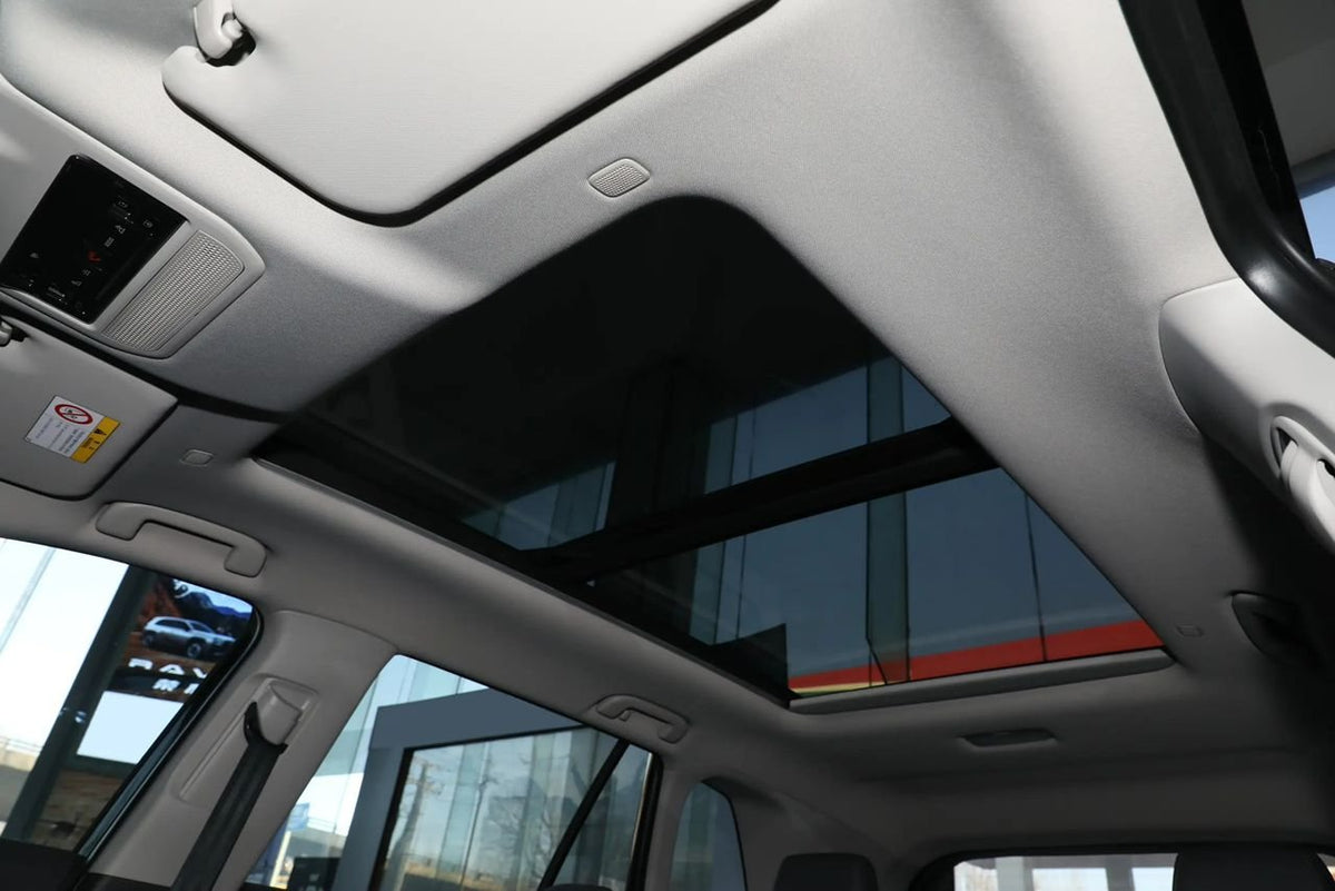 Toyota RAV4 2026 — AWD Luxury Edition (0 km)