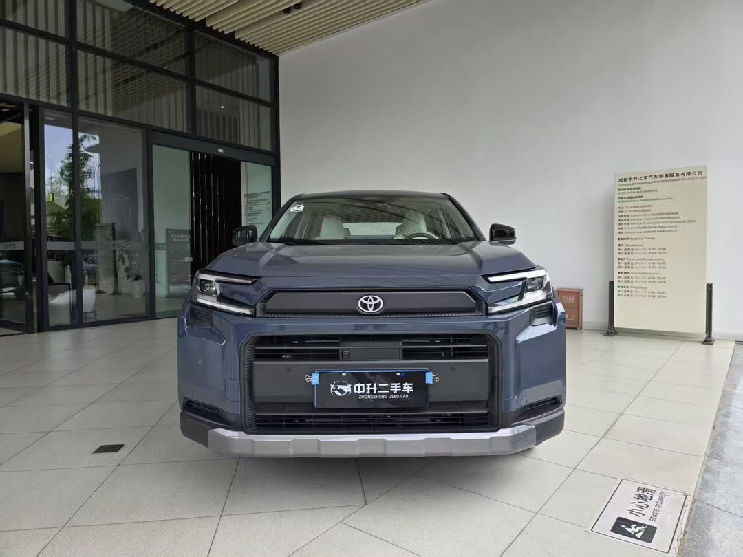 Toyota RAV4 Hybrid 2026 — 4×4 (7,000 km)