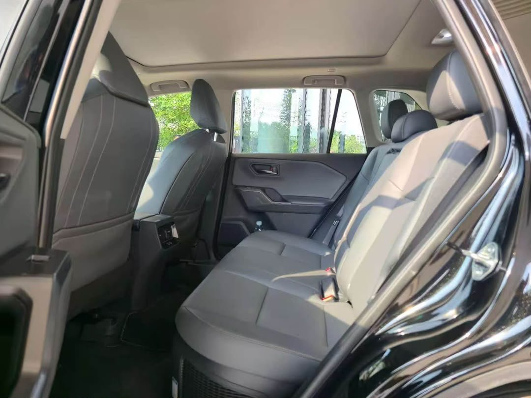 Toyota RAV4 Hybrid 2026 — 4×4 (7,000 km)