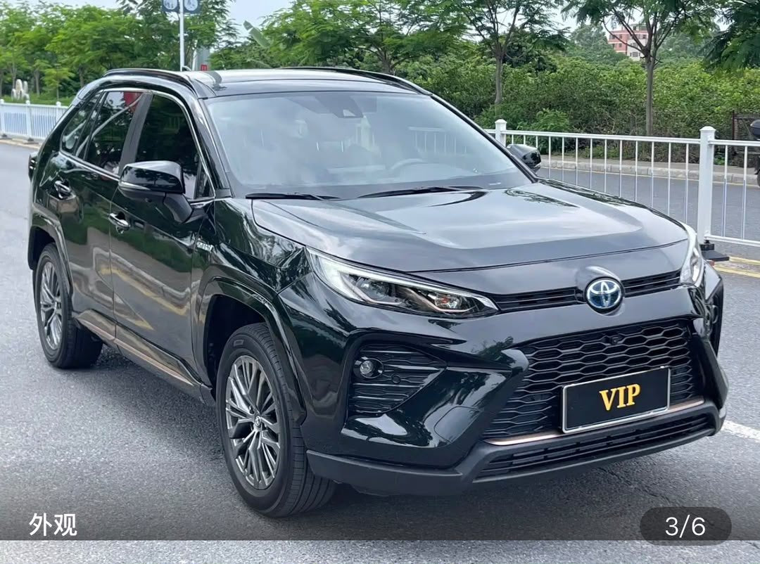 Toyota Wildlander 2025 — 2.5L Hybrid (22,226 km)
