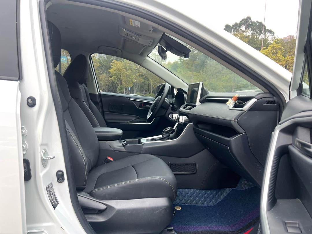 Toyota RAV4 2022 – Urban Edition