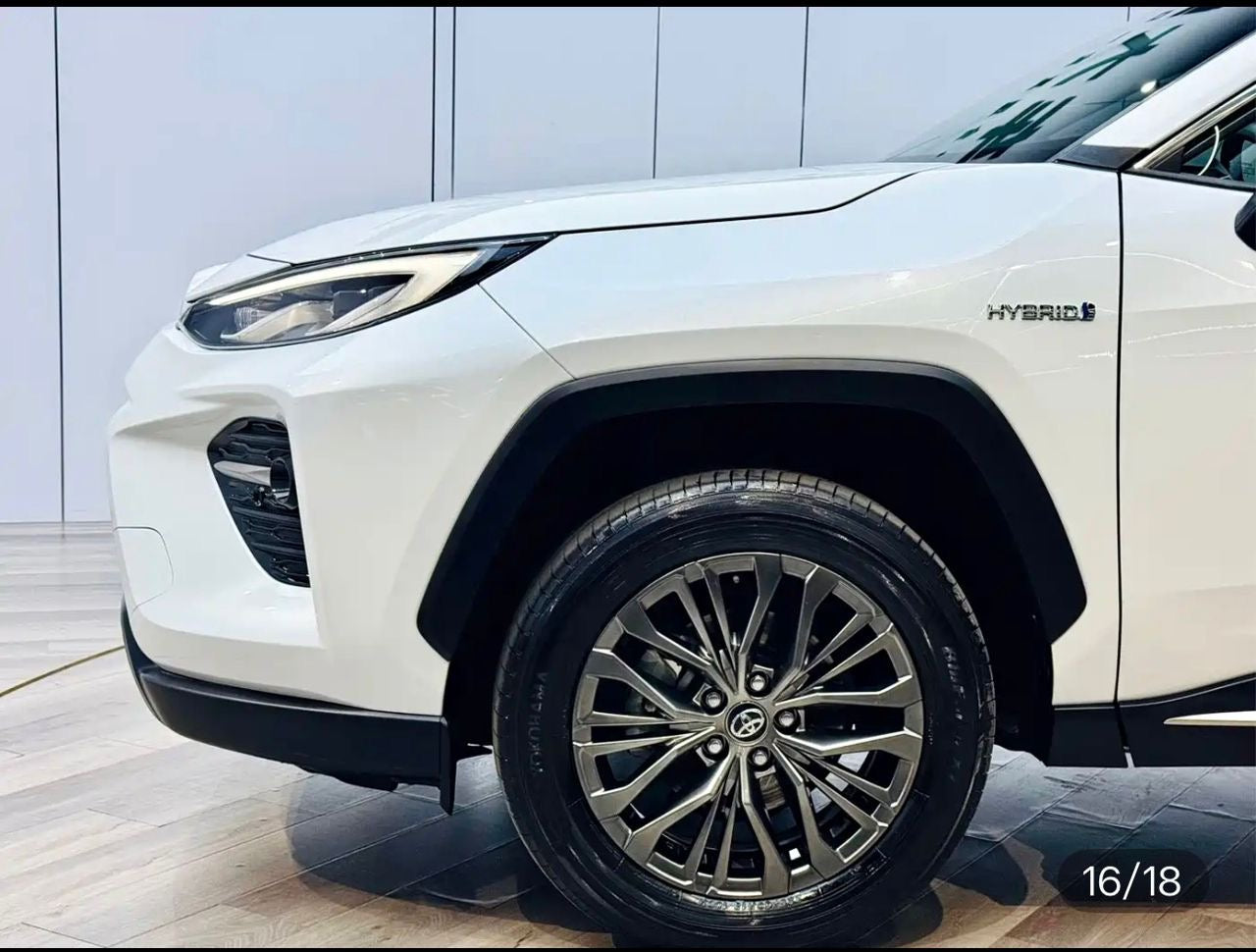 Toyota Wildlander 2023 – Hybrid (Luxury)