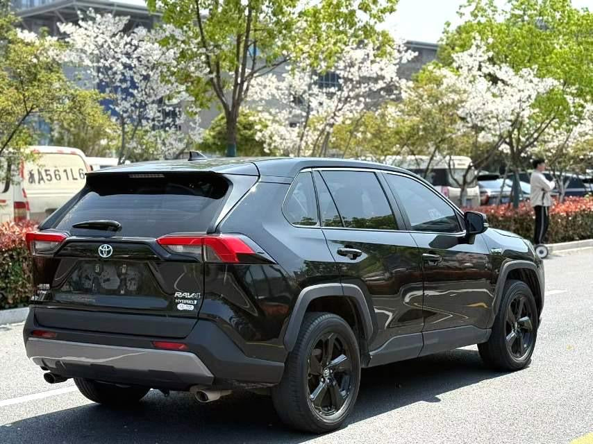 Toyota RAV4 Hybrid 2021 – Elite PLUS
