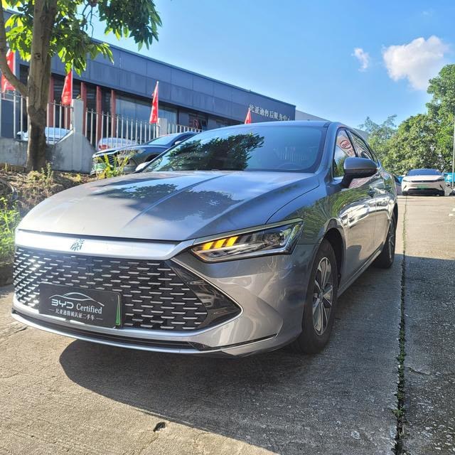 BYD Qin Plus DM-i 2024