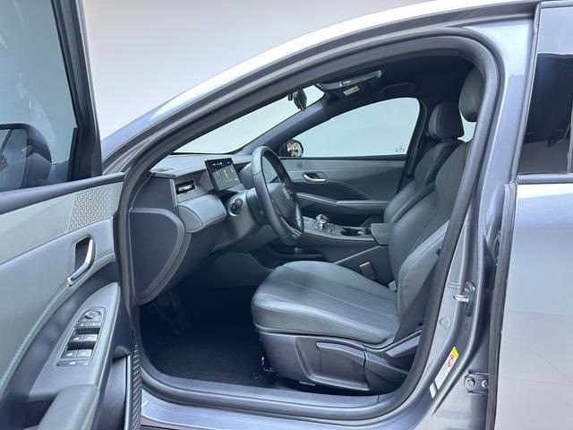 BYD Qin Plus DM-i 2025 — Smart Driving 55KM