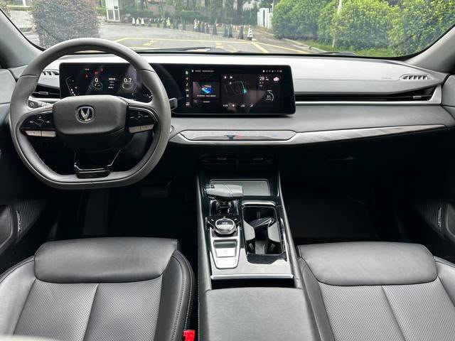 Changan Raeton Plus 2023 — 1.5T DCT Luxury