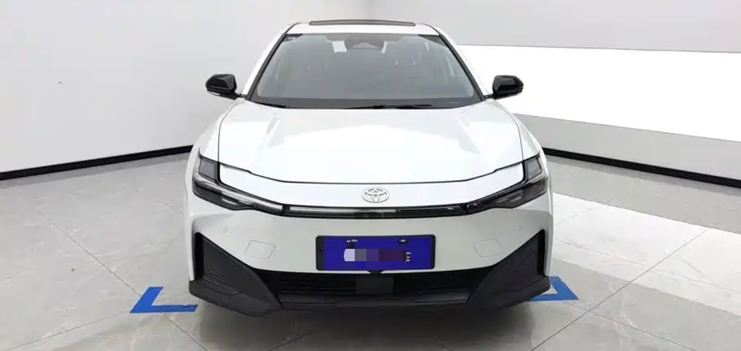 Toyota bZ3 2024 — EV 517KM (100 km)