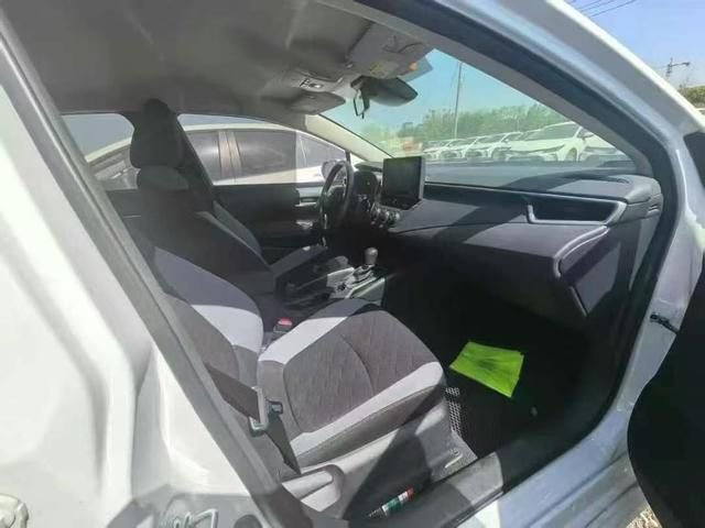 Toyota Corolla 2023 — Petrol 96,000 km
