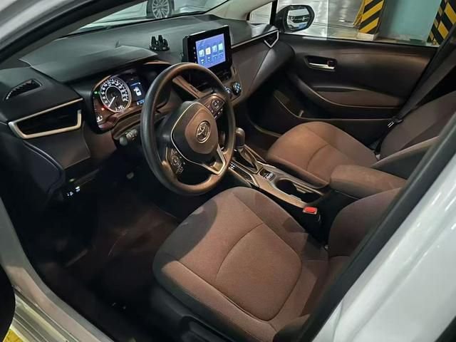Toyota Corolla 2023 — Petrol 96,000 km