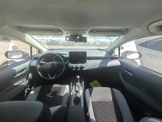 Toyota Corolla 2023 — Petrol 96,000 km
