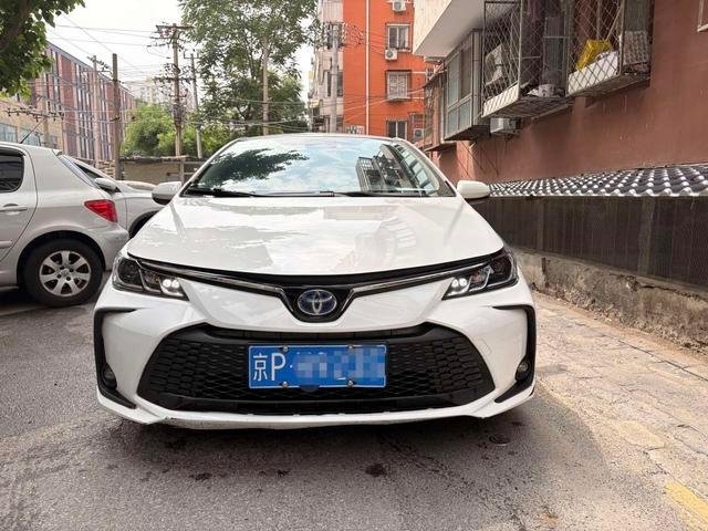 Toyota Corolla Hybrid 2023 — 108,000 km