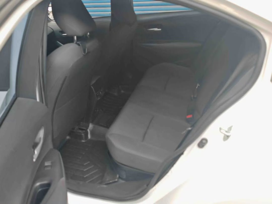Toyota Corolla Hybrid 2023 — 19.000 km