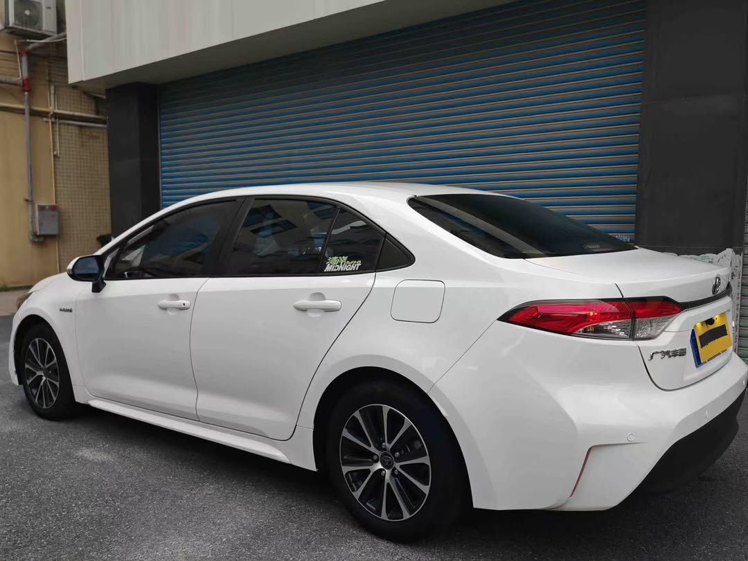 Toyota Corolla Hybrid 2023 — 19.000 km