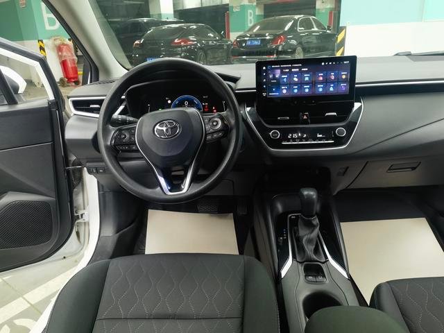 Toyota Corolla Hybrid 2023/2024 — 131,000 km