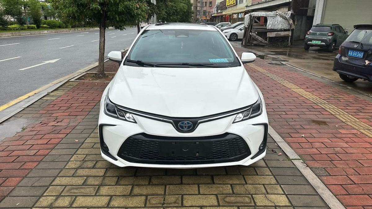 Toyota Corolla Hybrid 2023 — 29,000 km