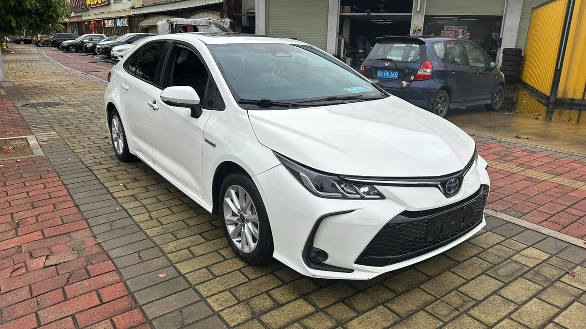 Toyota Corolla Hybrid 2023 — 29,000 km